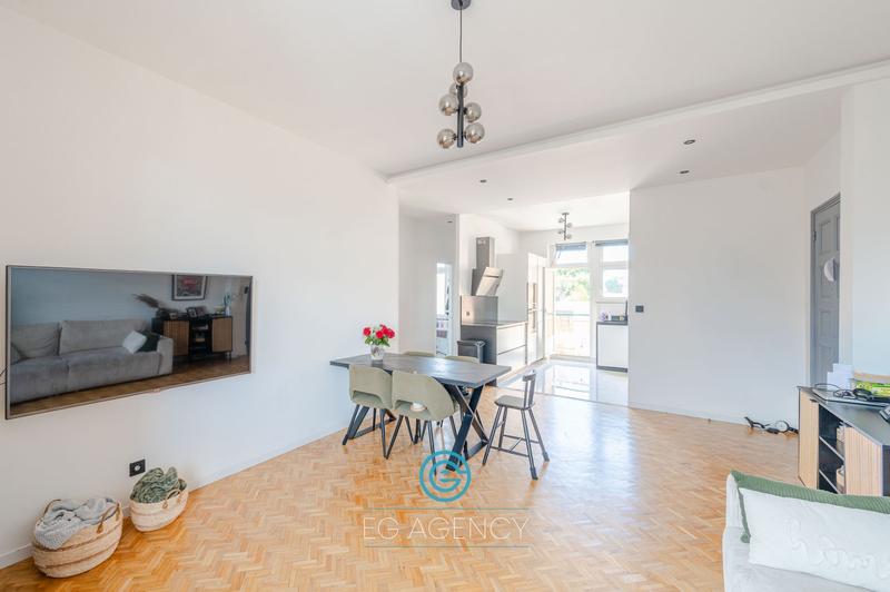 Appartement - 82 m² - 4 pièces