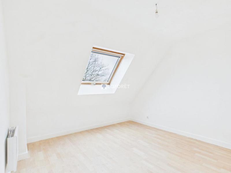 Maison - 92 m² - 6 pièces