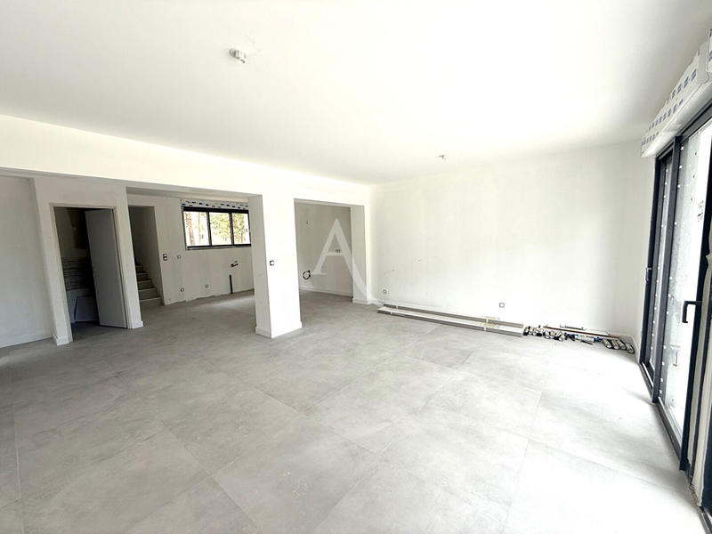Maison - 88 m² - 4 pièces