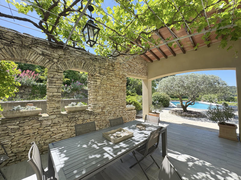 Villa - 250 m² - 6 pièces