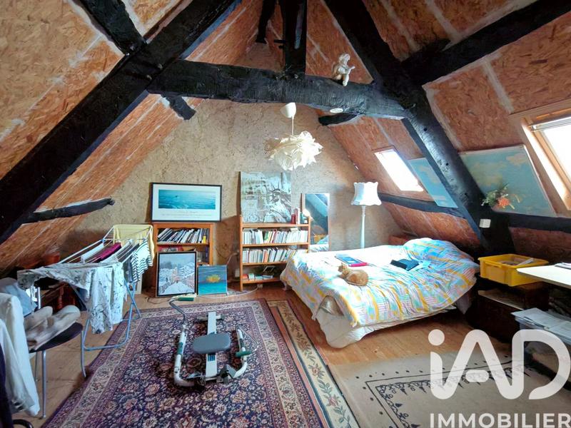 Maison - 98 m² - 5 pièces