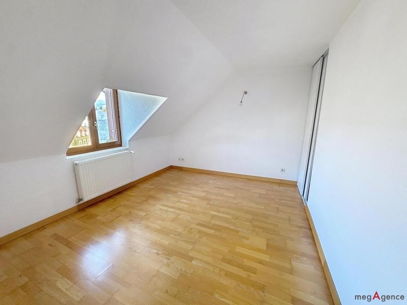 Appartement - 110 m² - 5 pièces