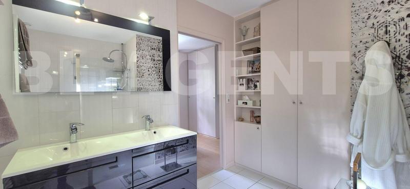 Maison - 138 m² - 7 pièces