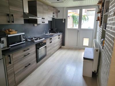 Maison - 96 m² - 4 pièces