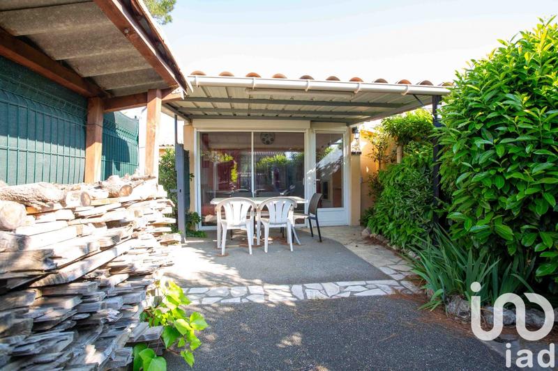 Maison - 223 m² - 8 pièces