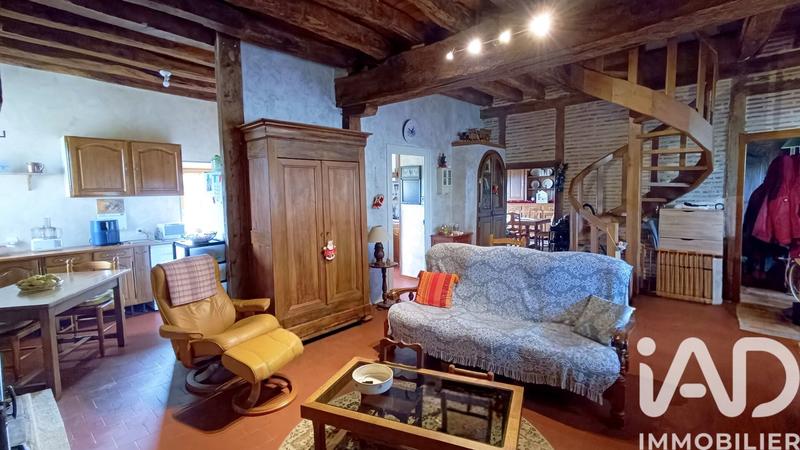 Maison - 232 m² - 11 pièces