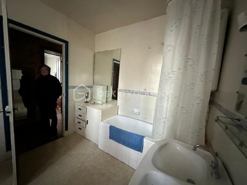 Maison - 282 m² - 11 pièces