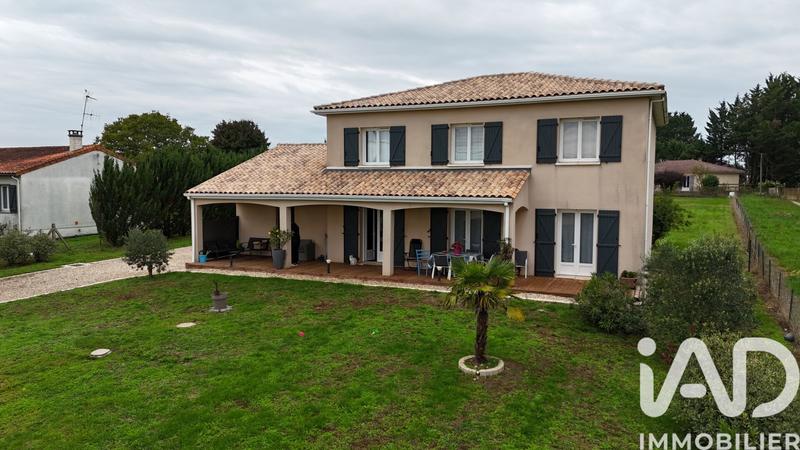 Maison - 161 m² - 6 pièces