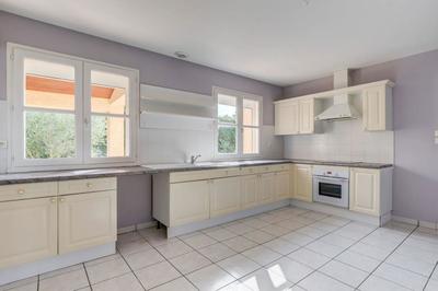 Maison - 199 m² - 6 pièces