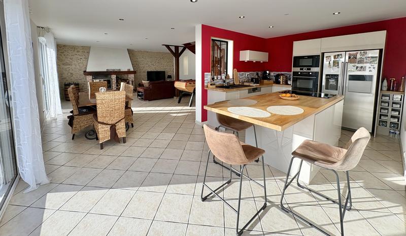 Maison ancienne - 197 m² - 6 pièces