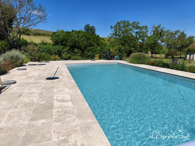 Maison - 210 m² - 8 pièces