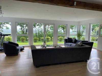 Maison - 179 m² - 7 pièces