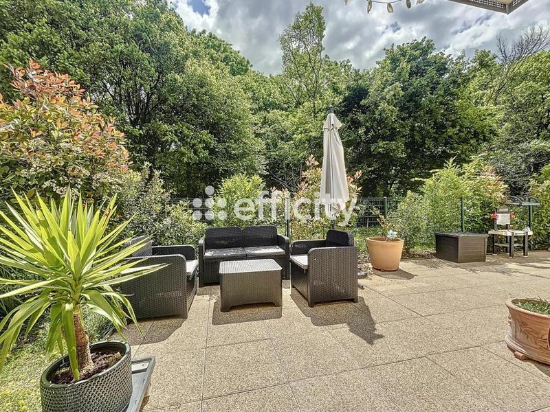 Appartement - 90 m² - 4 pièces