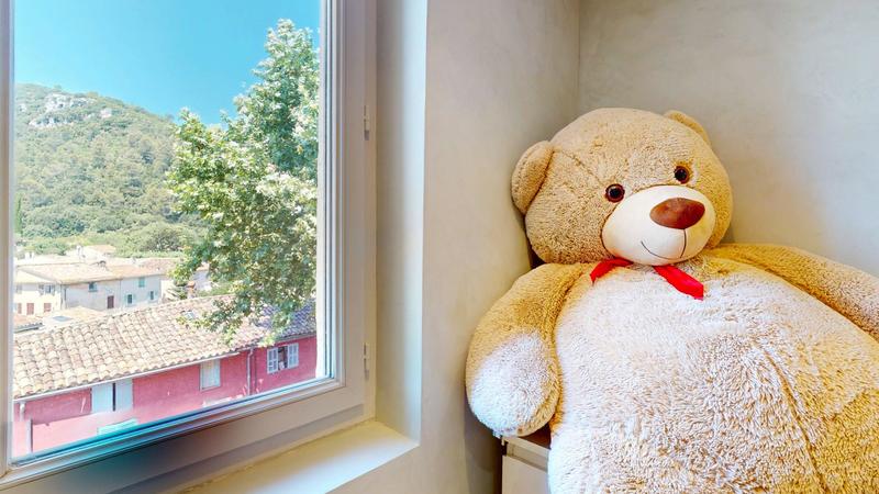 Maison - 90 m² - 6 pièces