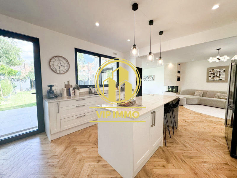 Maison contemporaine - 160 m² - 8 pièces