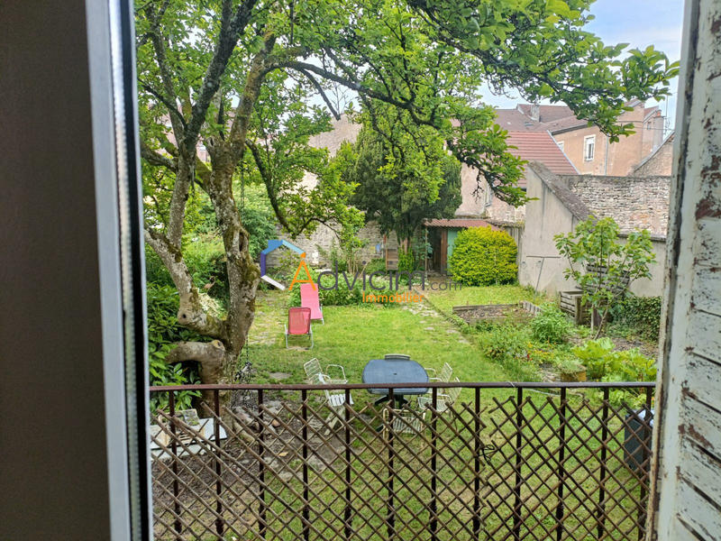 Maison - 269 m² - 12 pièces