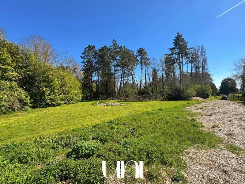 Maison - 318 m² - 8 pièces