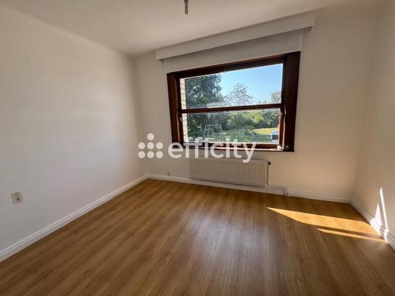 Maison - 200 m² - 8 pièces