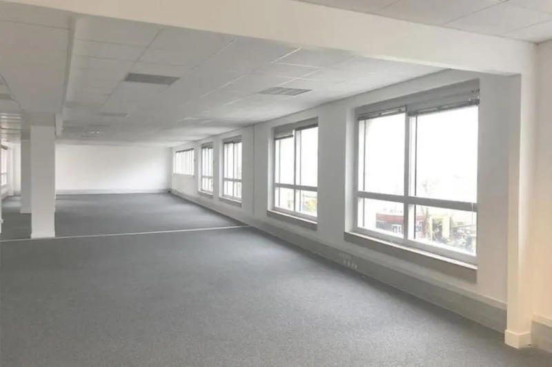 Bureau - 291 m²