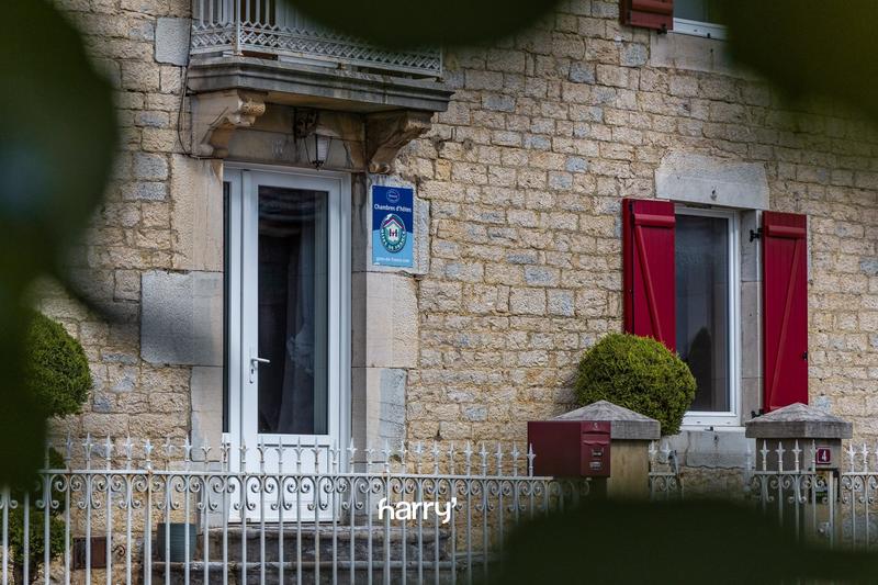 Maison - 380 m² - 13 pièces