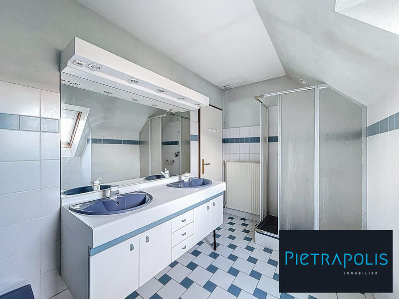 Maison - 130 m² - 6 pièces