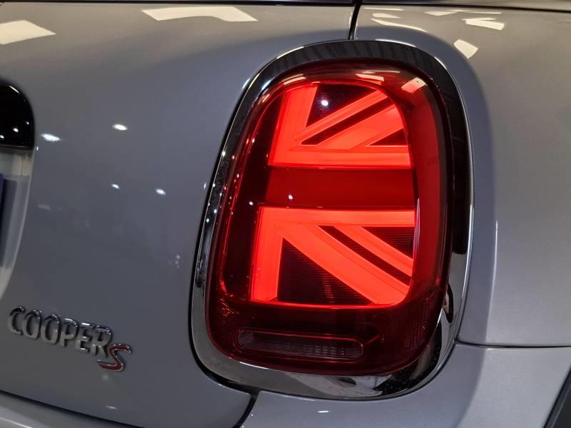 Mini Mini Hatch 3 Portes Cooper 136 ch Dkg7 Edition Premium