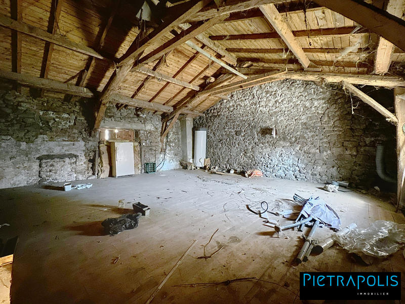 Maison ancienne - 235 m² - 4 pièces