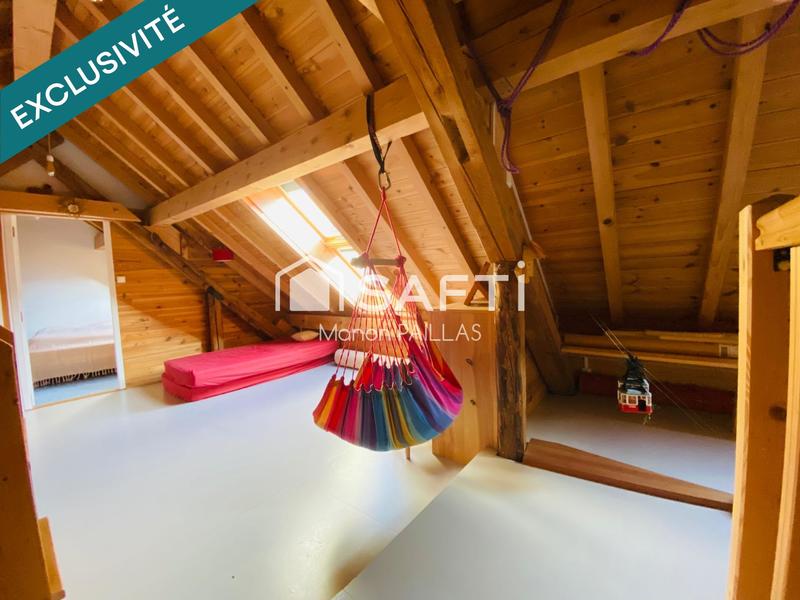 Maison - 176 m² - 8 pièces
