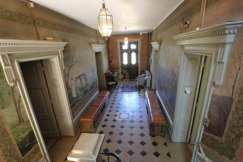 Château - 808 m² - 18 pièces