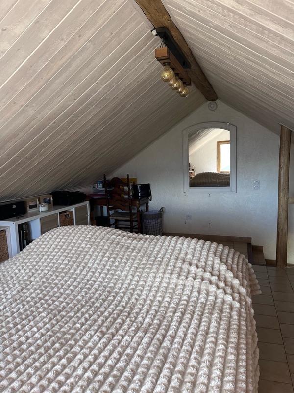 Maison en pierre - 90 m² - 4 pièces