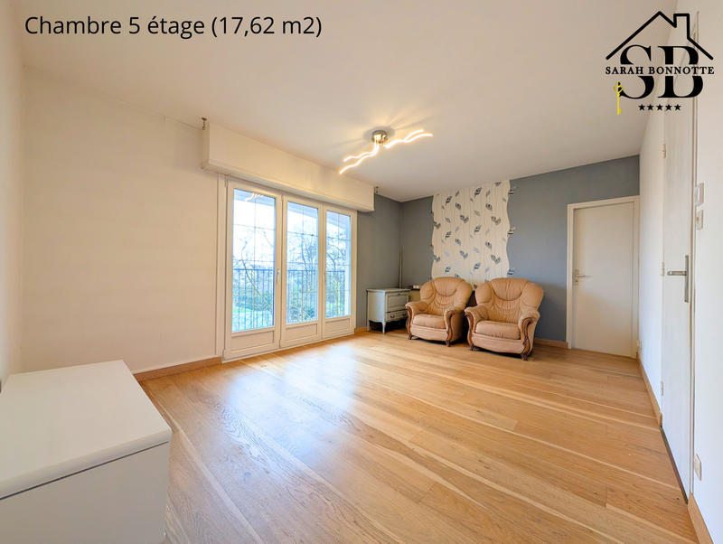 Maison - 190 m² - 8 pièces