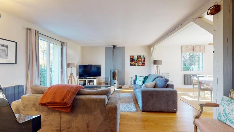 Maison - 130 m² - 6 pièces