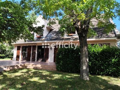 Maison - 182 m² - 5 pièces