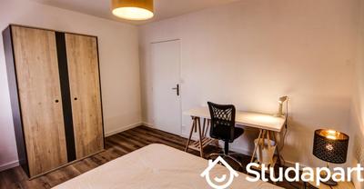 Chambre - 9 m² - 1 pièce