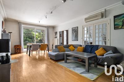 Maison - 251 m² - 6 pièces