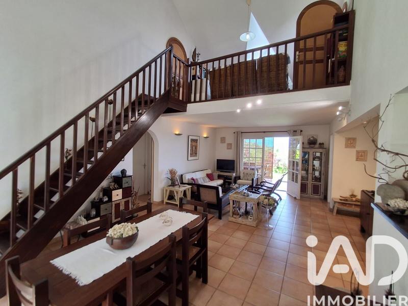 Maison - 139 m² - 5 pièces