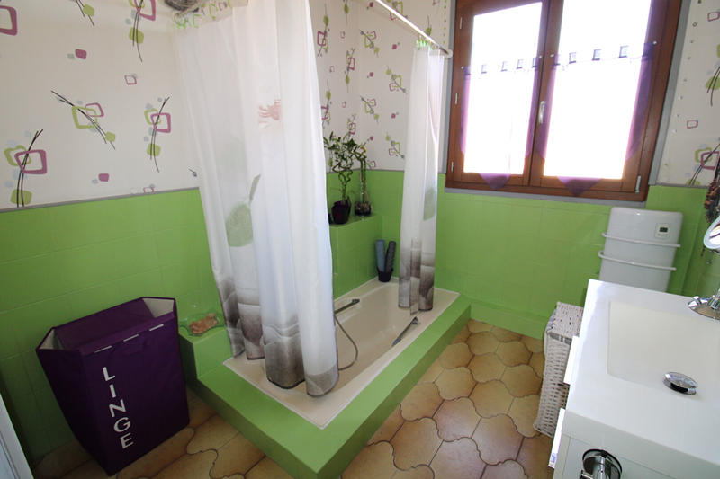 Maison - 208 m² - 8 pièces