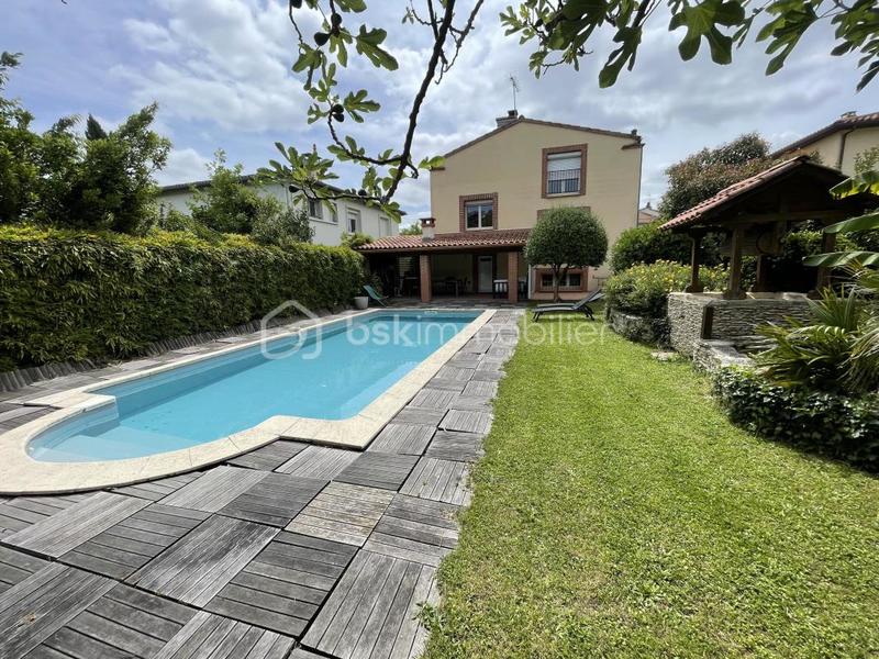 Maison - 172 m² - 6 pièces