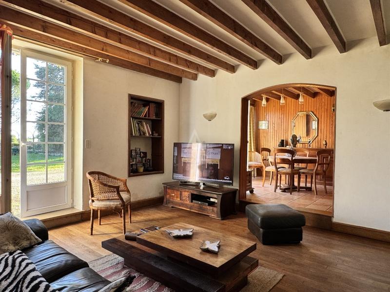 Maison - 190 m² - 8 pièces