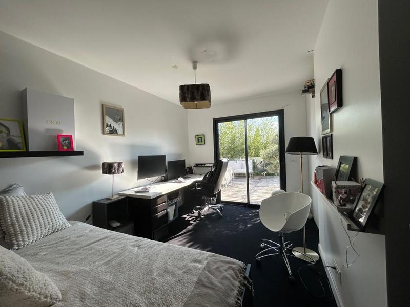 Villa - 180 m² - 6 pièces