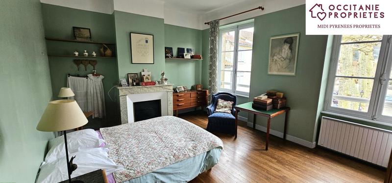 Maison de village - 242 m² - 10 pièces