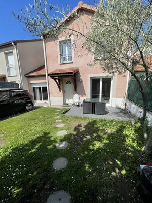 Maison - 81 m² - 5 pièces