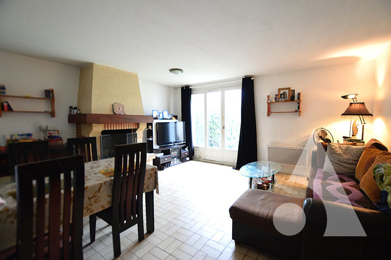 Maison - 80 m² - 4 pièces