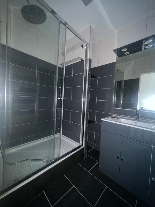 Appartement - 81 m² - 3 pièces