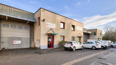 Local d'activités - 250 m²