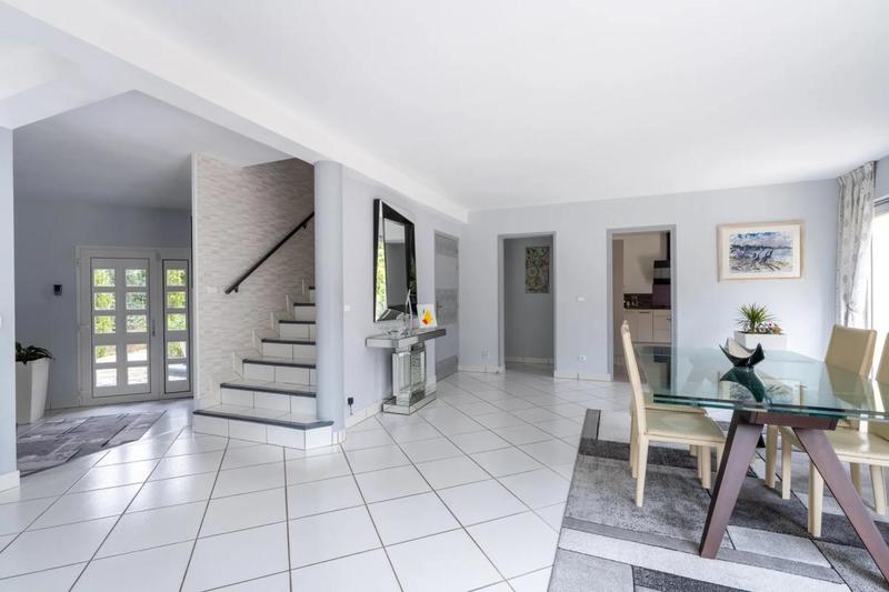 Maison d'architecte - 205 m² - 8 pièces