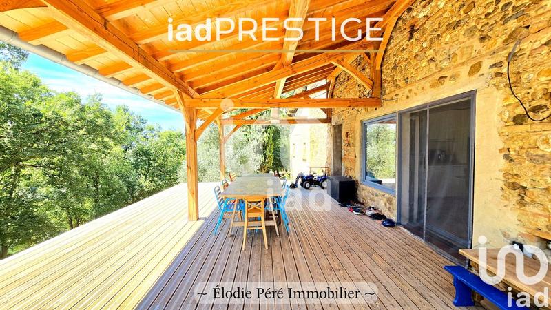 Maison - 236 m² - 6 pièces