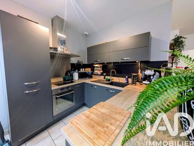 Appartement - 98 m² - 6 pièces