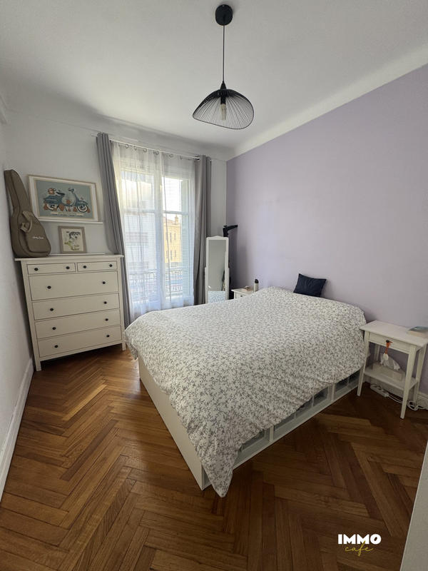 Appartement - 80 m² - 3 pièces