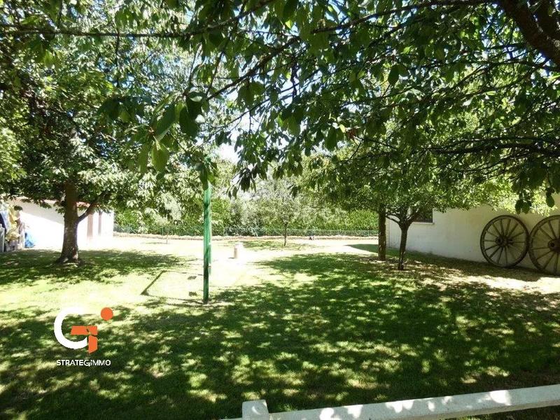 Maison - 166 m² - 8 pièces